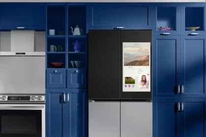 Samsung Unveils $5,000 32-Inch Tablet With Fridge Attached